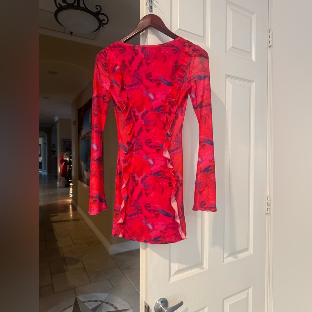 Outcast Ally mini dress in pink La Luna - Picture 7 of 8